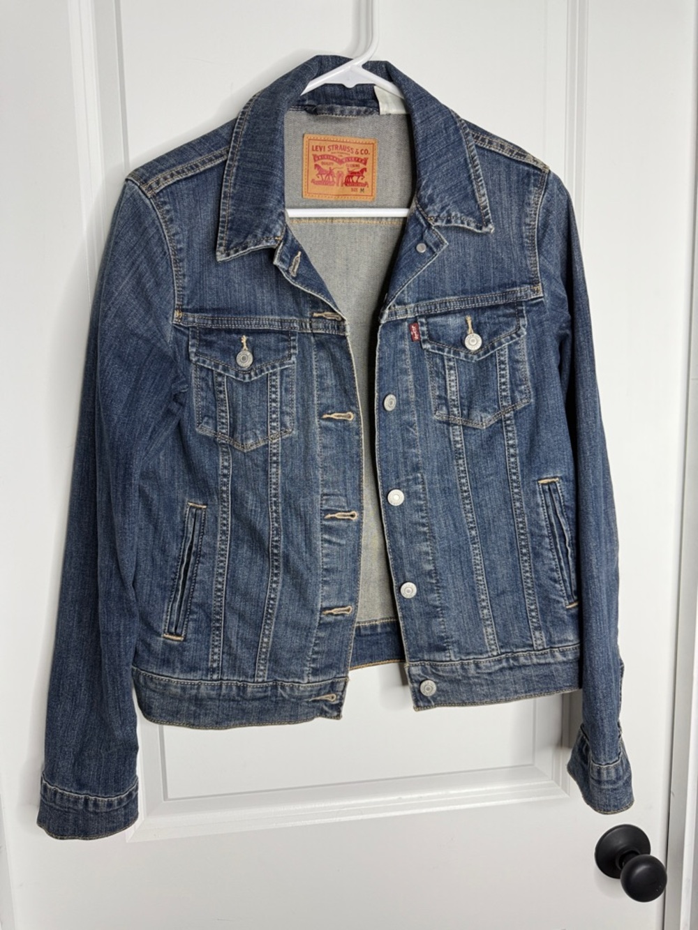 Levi's Classic Blue Denim Jacket M